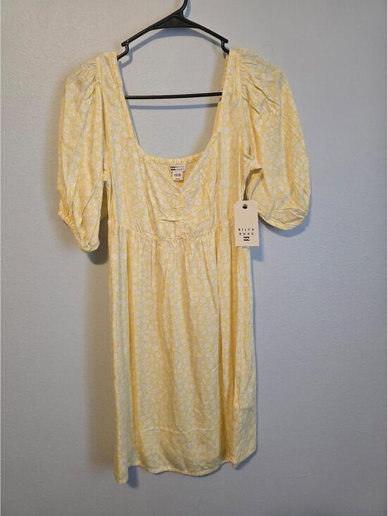 Billabong Dresses & Skirts - Billabong Yellow Floral Mini Dress